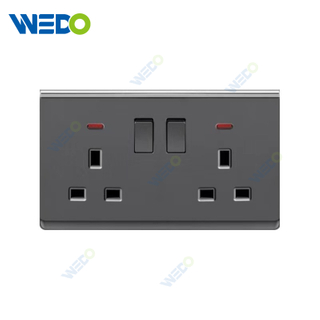 British Standard High Quality Double 13A switch socket/+2USB Wall Switch Electrical Socket